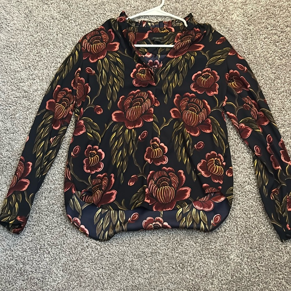 Business casual Ann Taylor blouse!